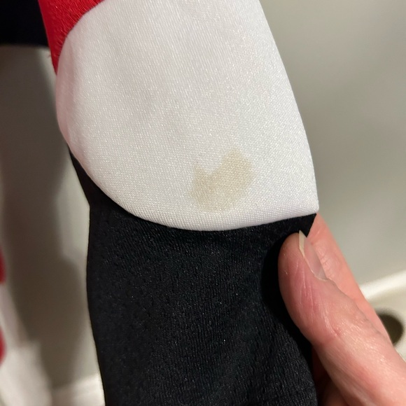 Youth official NHL Ottawa Senators Jersey. - Picture 7 of 7